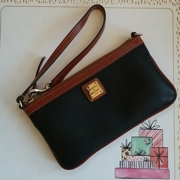 Dooney & Bourke Handbags - Dooney & Bourke wristlet